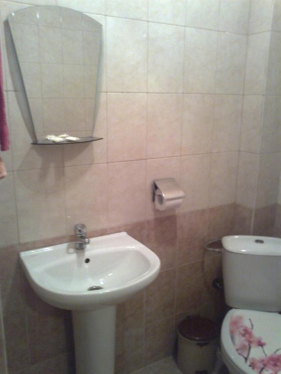 Hotel Rade 2 Vratsa Quarto foto