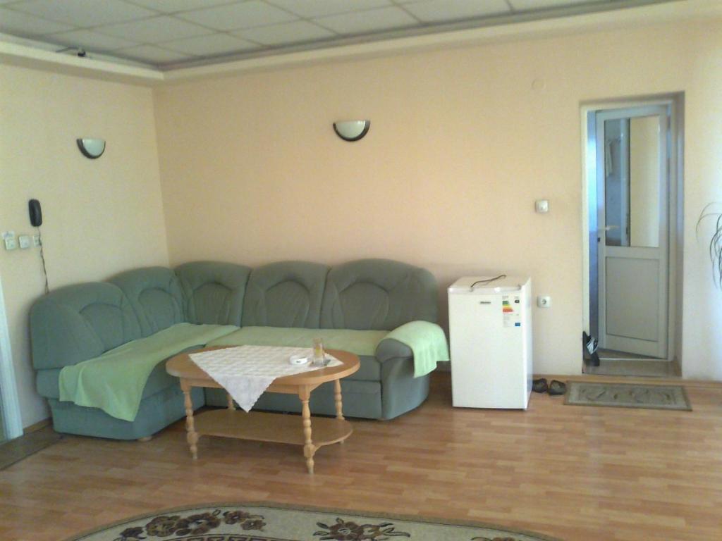 Hotel Rade 2 Vratsa Quarto foto